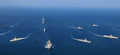 கடற்படையில் வேலை: இளங்கலை, முதுகலைப் பட்டதாரிகள் விண்ணப்பிக்கலாம்! 